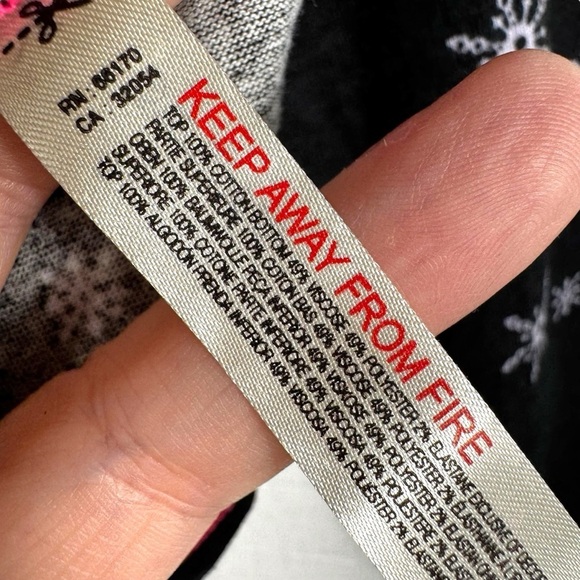 Intimately Free People Crew Neck Long Sleeve Sleep Shirt, Black Snowflake, Small - Picture 5 of 11